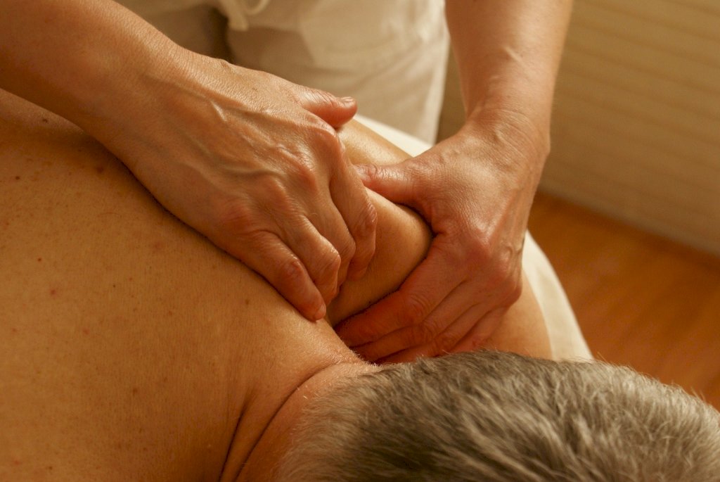 Trouver les bons salons de massage naturiste à Nice