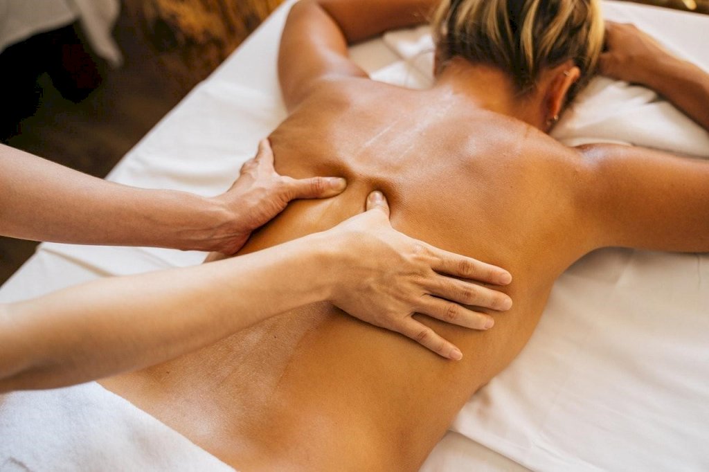 Les étapes d'un massage naturiste à domicile